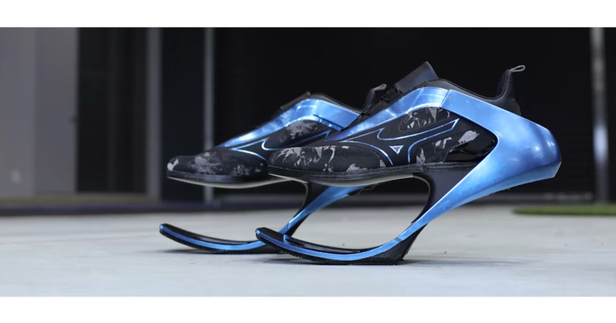 楽に速く走れそうな未来的な靴を見つけて、やはり未来が来ていることを実感