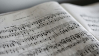 音楽生成AIのバージョンが上がり、お気に入り楽曲を生成しようと試す日々