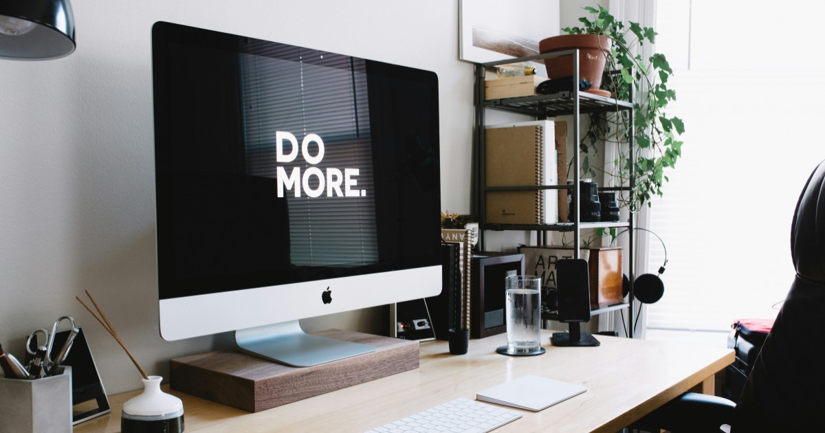 2025年を振り返ってみると、いくつかの主要な出来事がありました