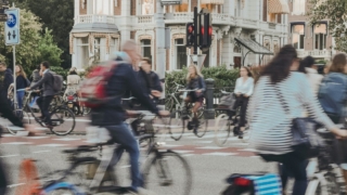 自転車の交通違反にも反則金が課されるようになって、事故発生件数はどう変化するか