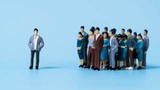 企業の採用人数に変化の兆し。それは新たな就職氷河期すら想像させるもので